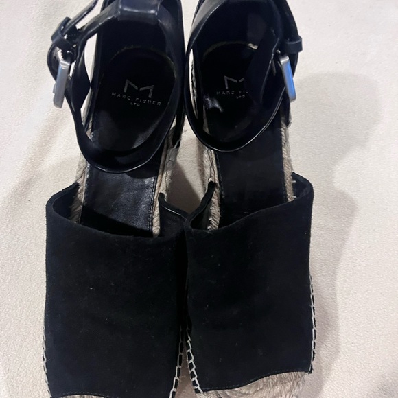 Marc Fisher Size 10 Wedge - Picture 6 of 7